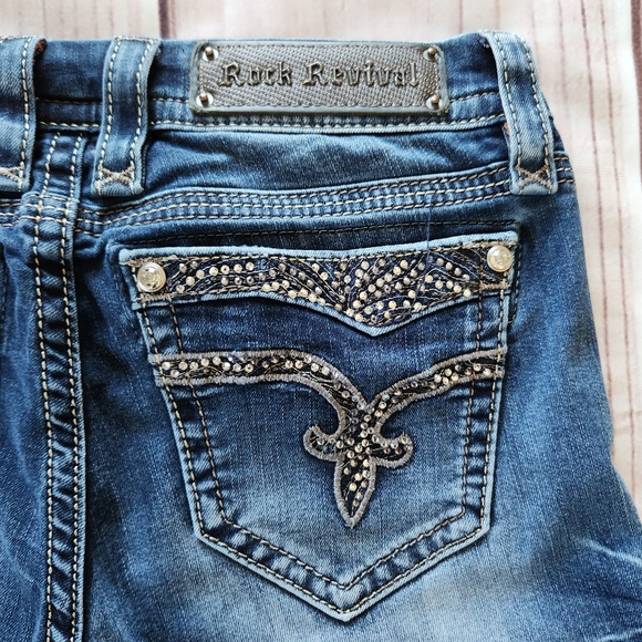 Rock Revival Buckle "Vivian" Low Rise Straight Leg Blue Jeans | Women's Size 28 - Picture 11 of 15
